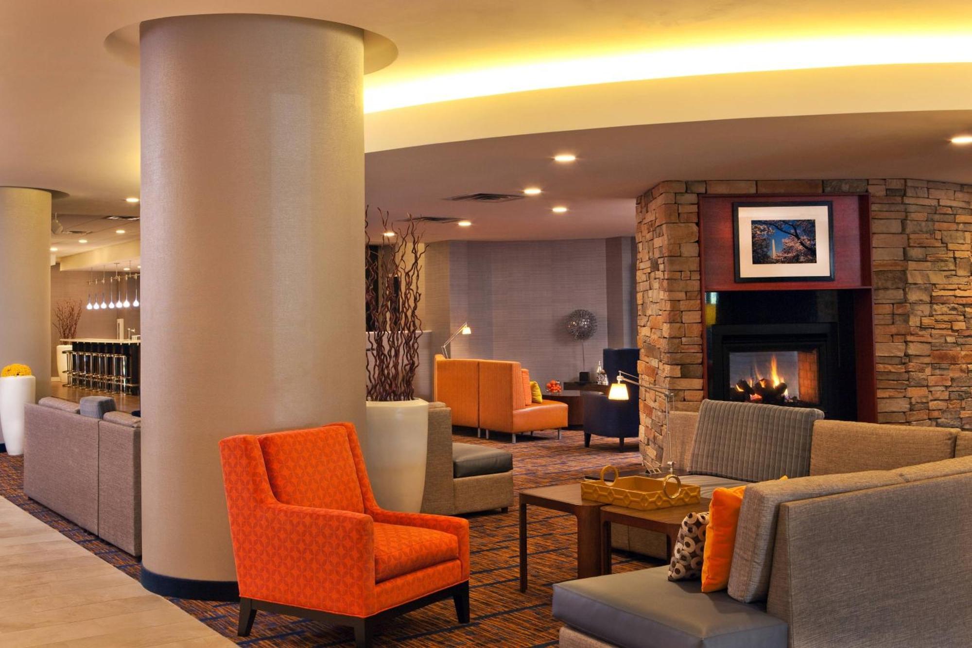 Courtyard By Marriott Alexandria Pentagon South Hotel Kültér fotó